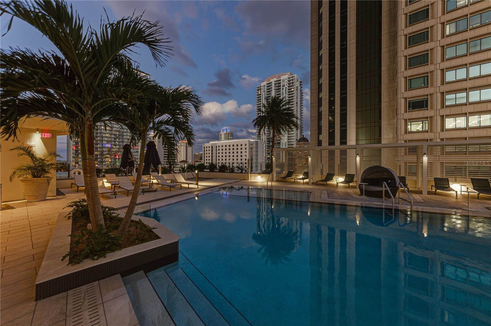 275 1ST Avenue South, #1701, Saint Petersburg, FL 33701