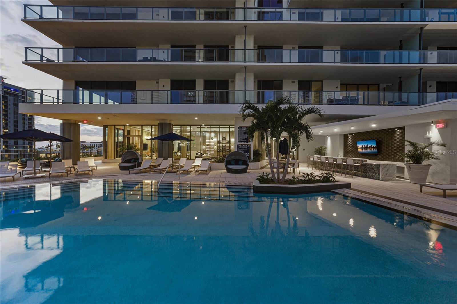 275 1ST Avenue South, #1701, Saint Petersburg, FL 33701