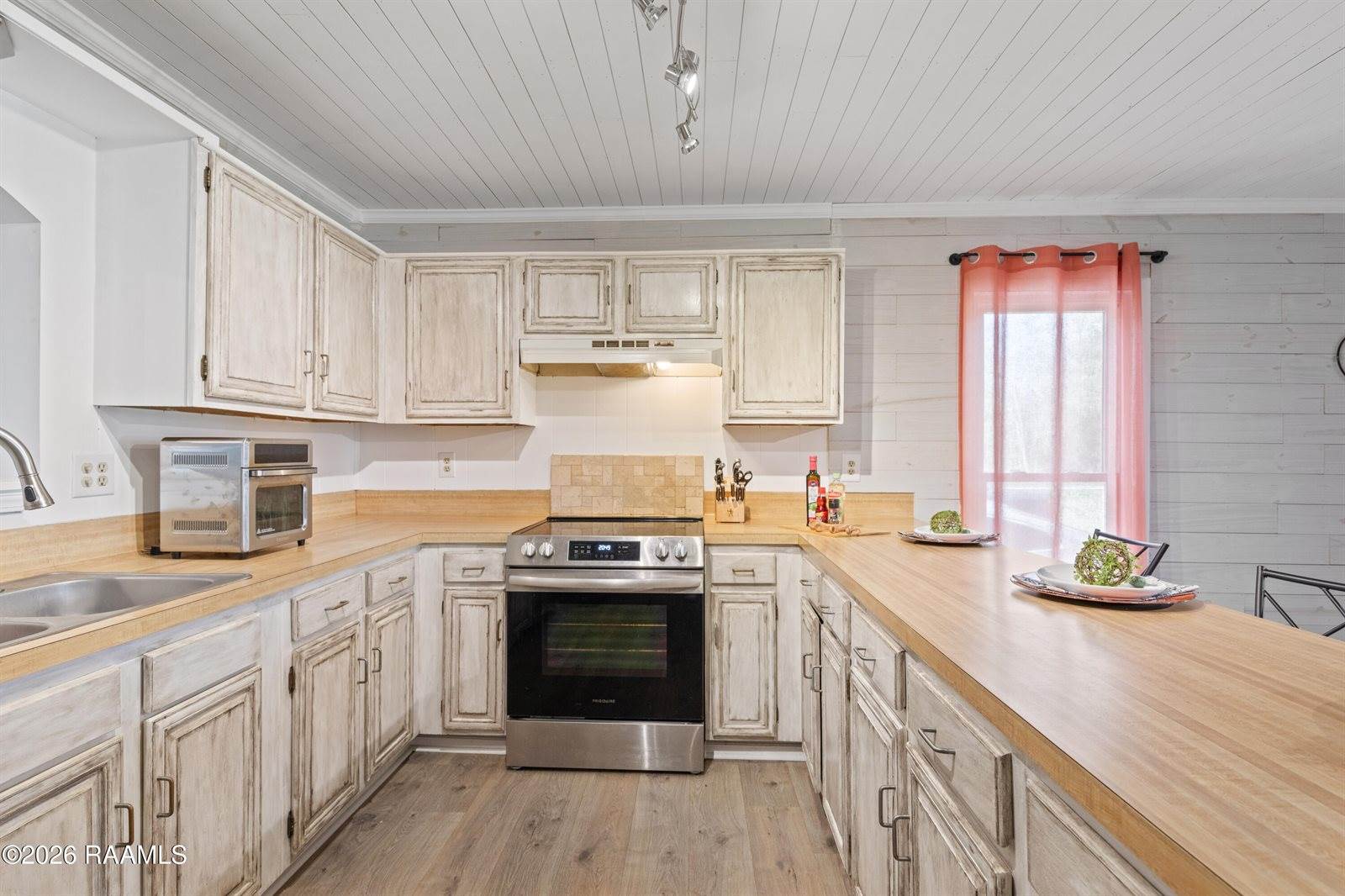 604 St. Esprit Road, Carencro, LA 70520