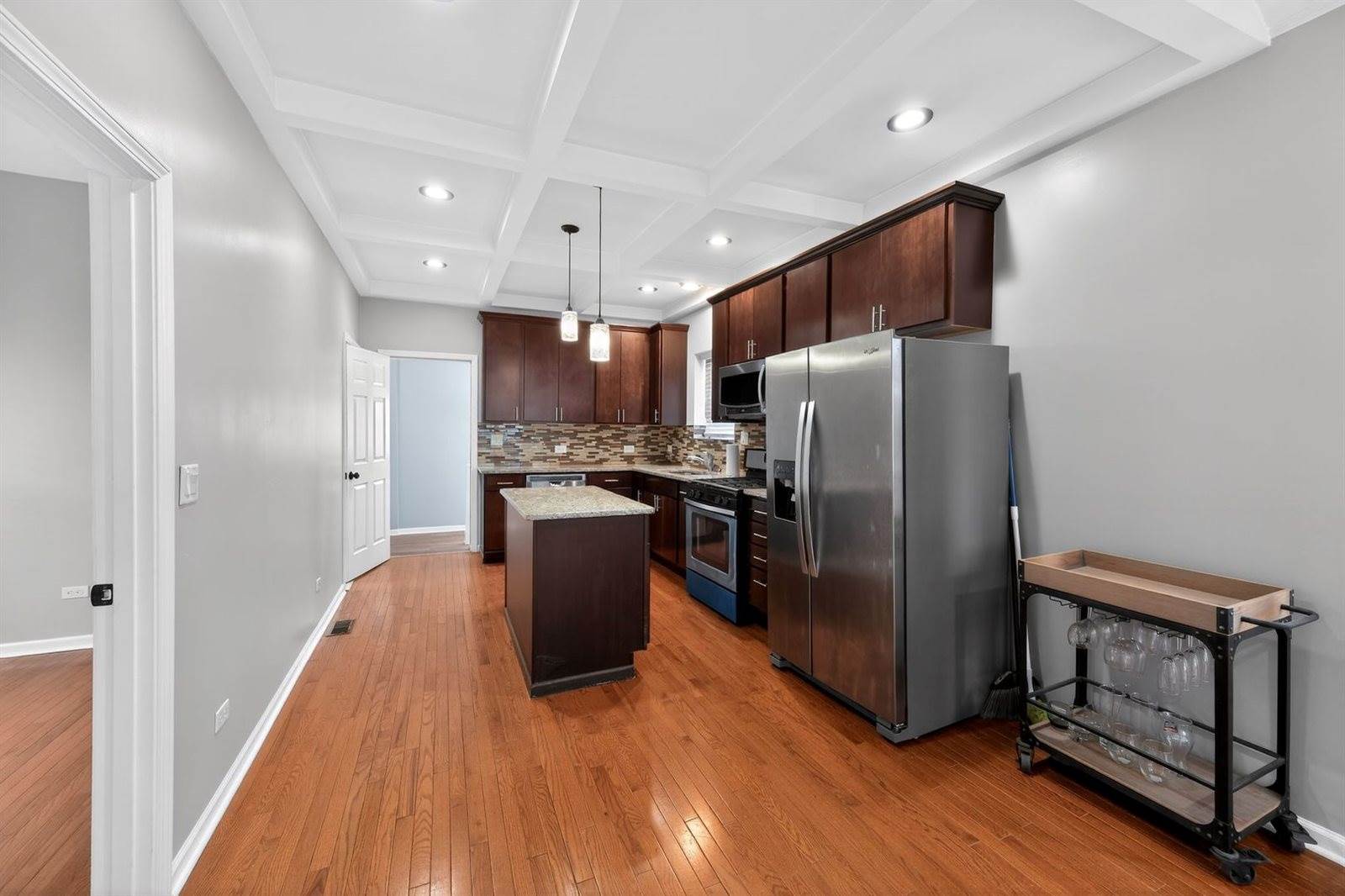 5718 West 63rd Place, Chicago, IL 60638