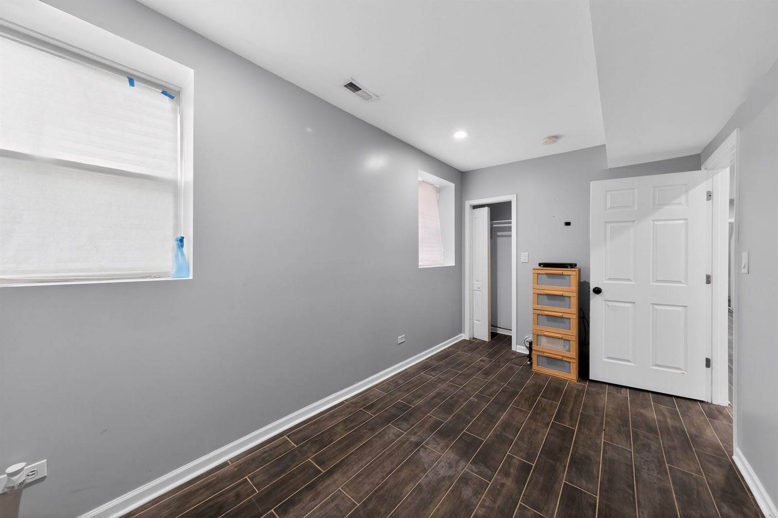 5718 West 63rd Place, Chicago, IL 60638