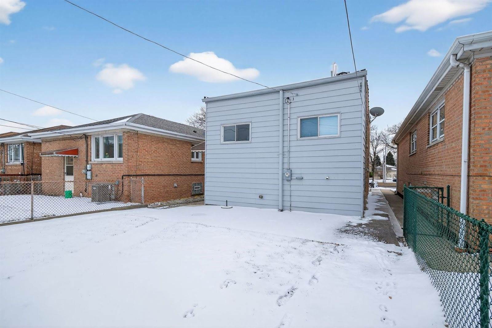 5718 West 63rd Place, Chicago, IL 60638