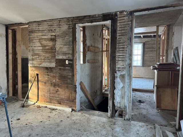 17 Kennebec Road, Hampden, ME 04444