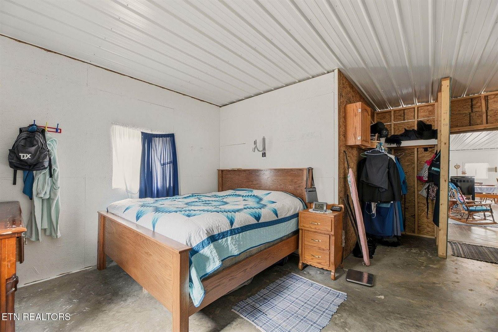 337 Old Collins, Deer Lodge, TN 37726