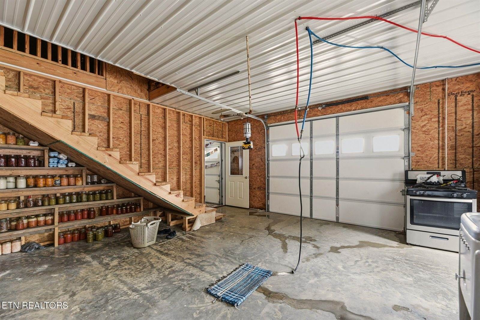 337 Old Collins, Deer Lodge, TN 37726