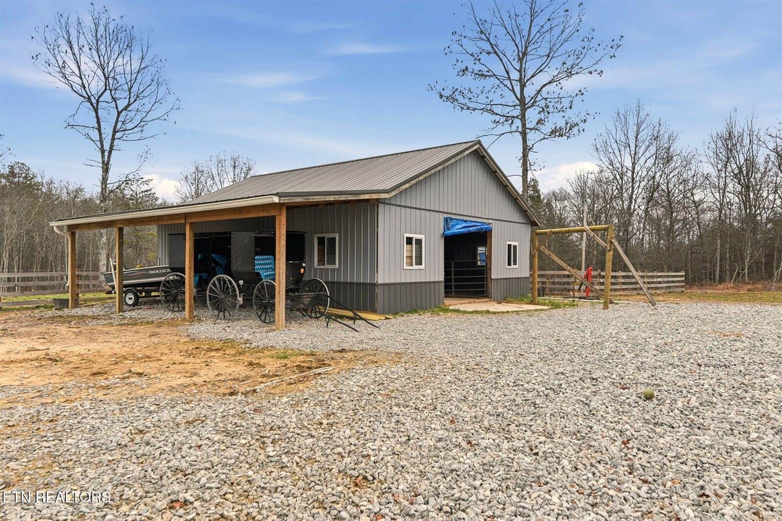 337 Old Collins, Deer Lodge, TN 37726