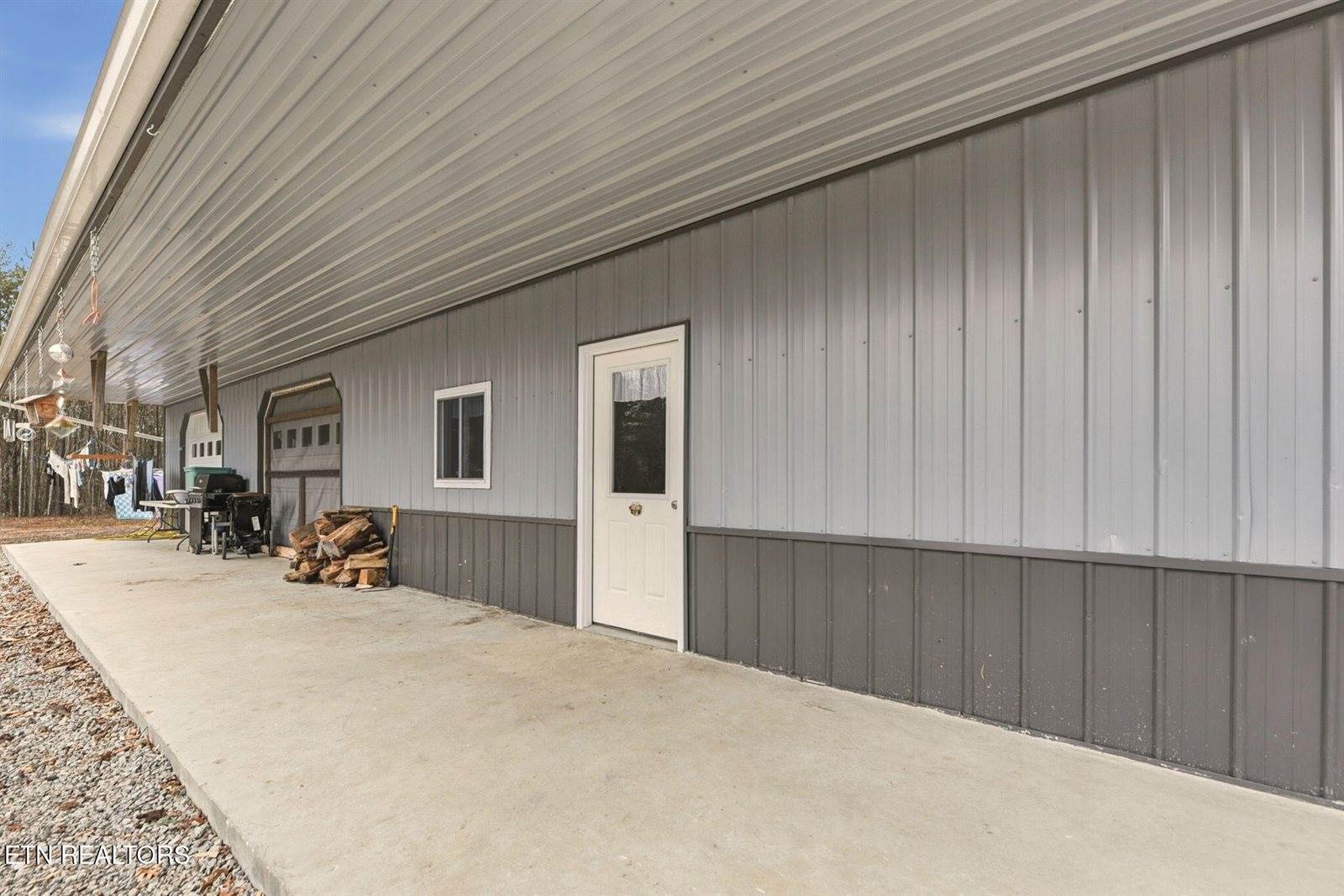 337 Old Collins, Deer Lodge, TN 37726