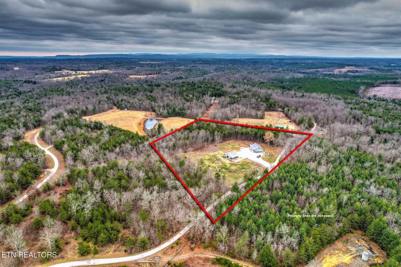 337 Old Collins, Deer Lodge, TN 37726