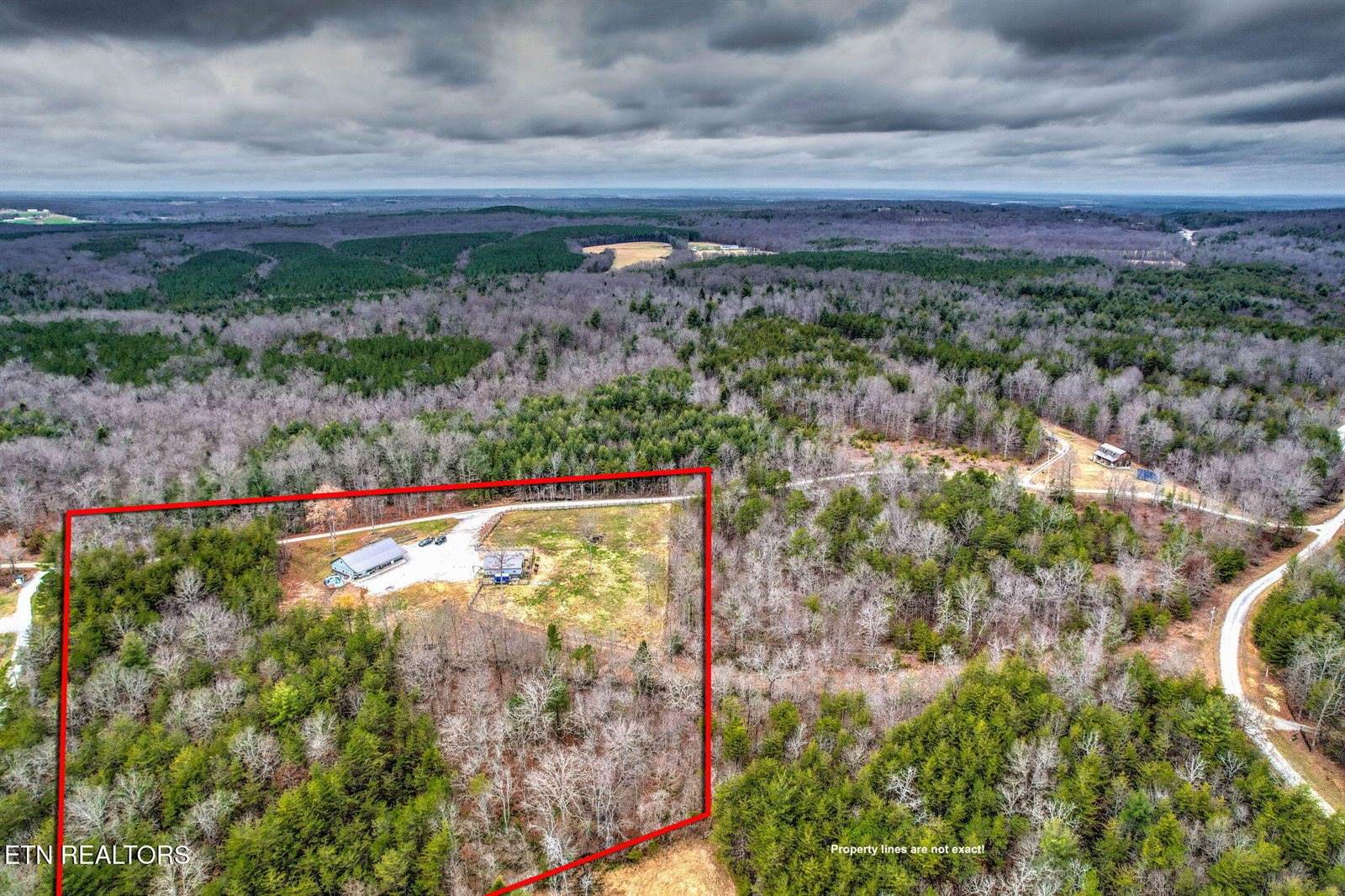 337 Old Collins, Deer Lodge, TN 37726