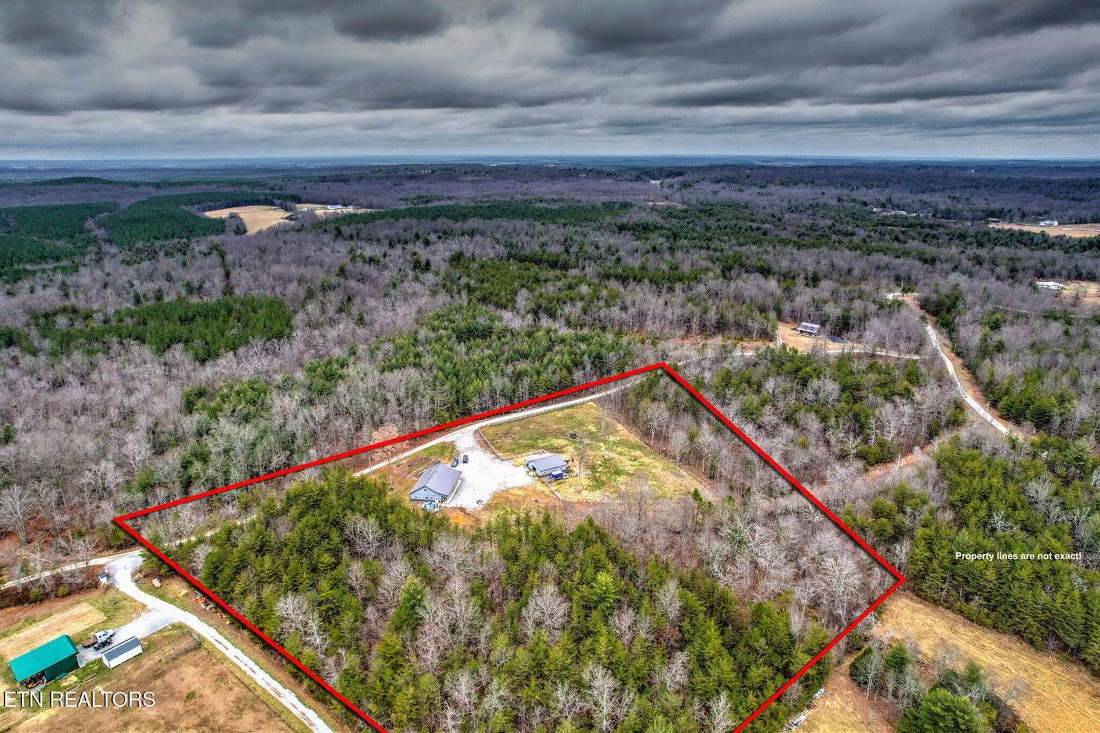 337 Old Collins, Deer Lodge, TN 37726