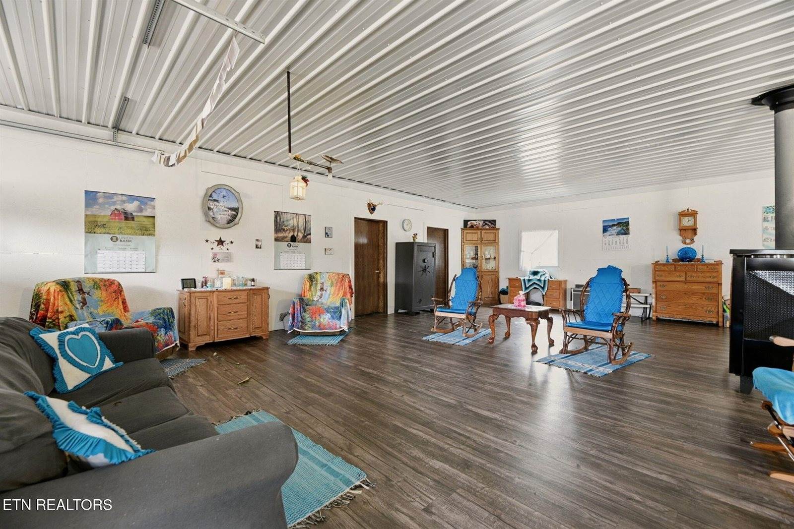 337 Old Collins, Deer Lodge, TN 37726