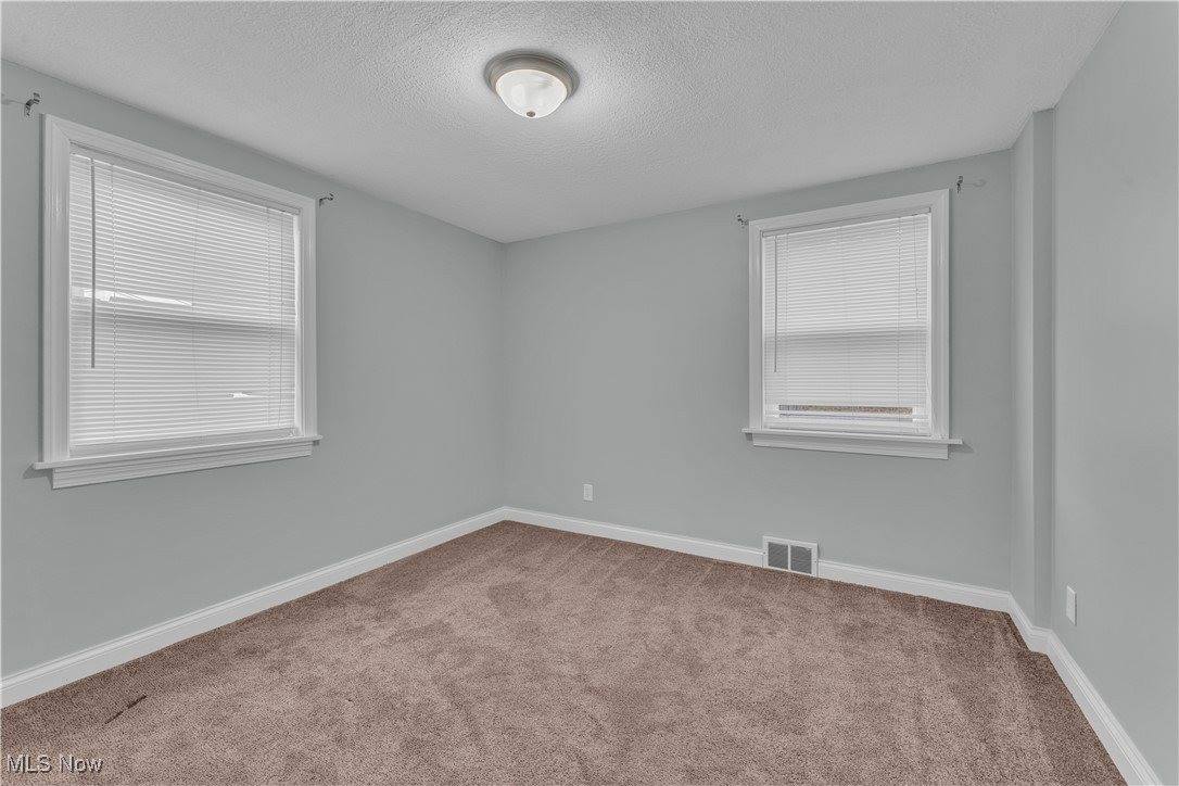 627 Poland Avenue, Struthers, OH 44471