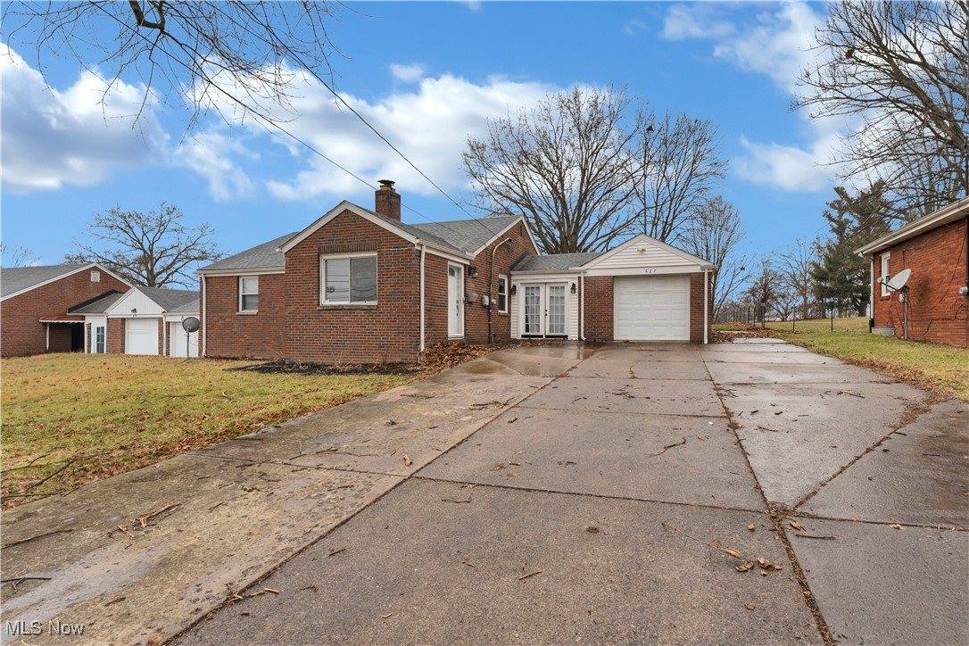 627 Poland Avenue, Struthers, OH 44471