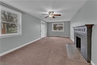 627 Poland Avenue, Struthers, OH 44471