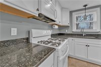 627 Poland Avenue, Struthers, OH 44471