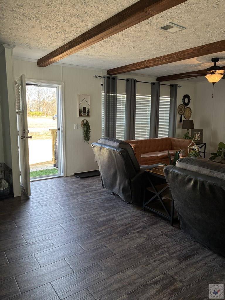 55 Barkman Bend Rd, Hooks, TX 75561