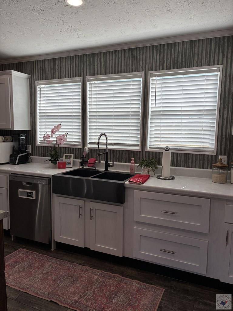 55 Barkman Bend Rd, Hooks, TX 75561