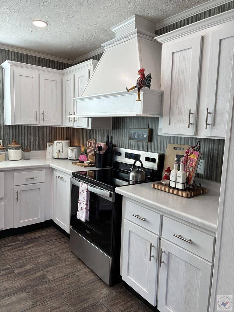 55 Barkman Bend Rd, Hooks, TX 75561