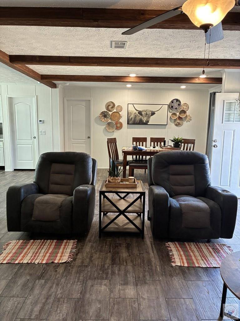 55 Barkman Bend Rd, Hooks, TX 75561