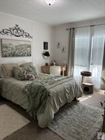 55 Barkman Bend Rd, Hooks, TX 75561