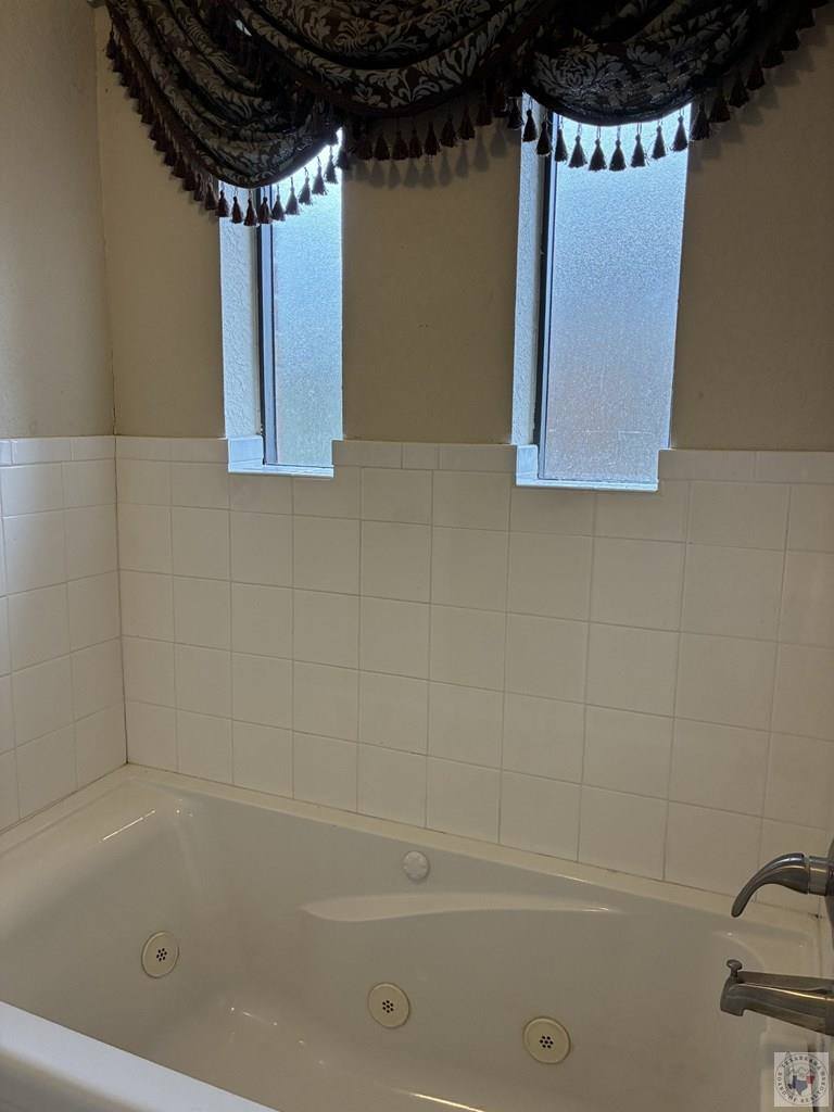 6109 Shadyside Ln, Texarkana, TX 75503