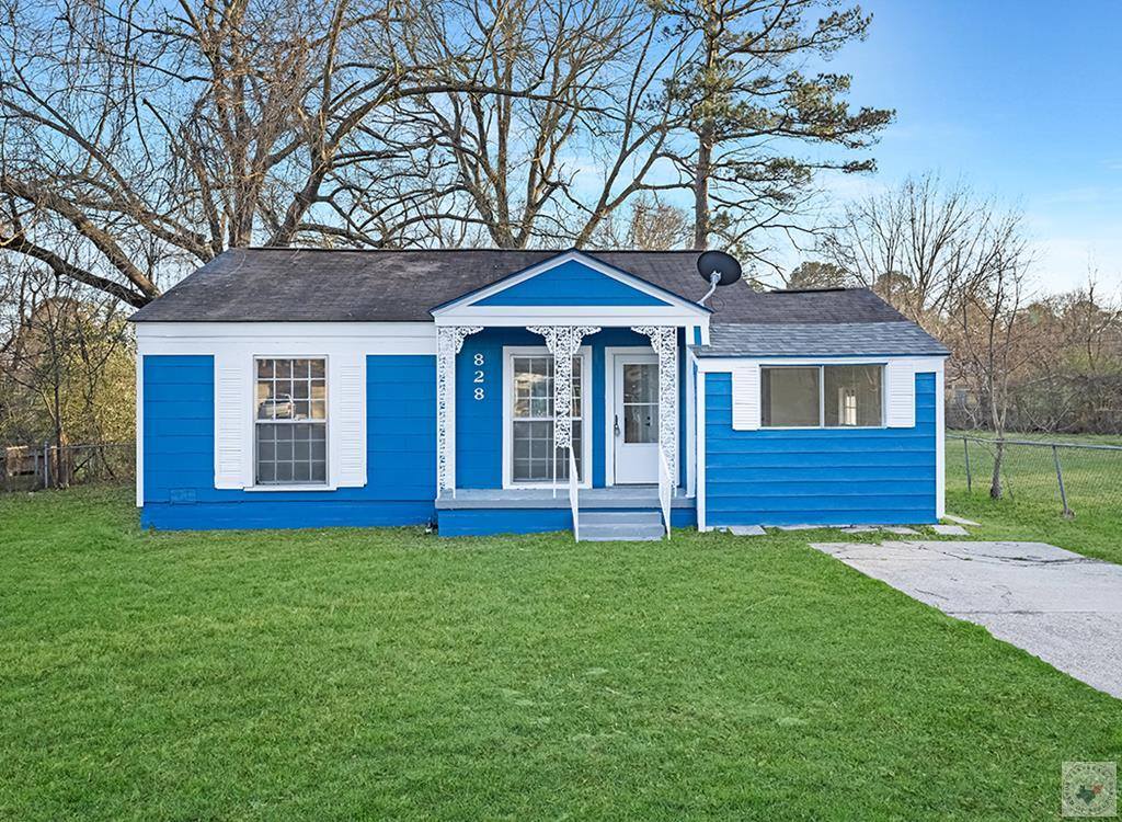 828 Burma, Wake Village, TX 75501