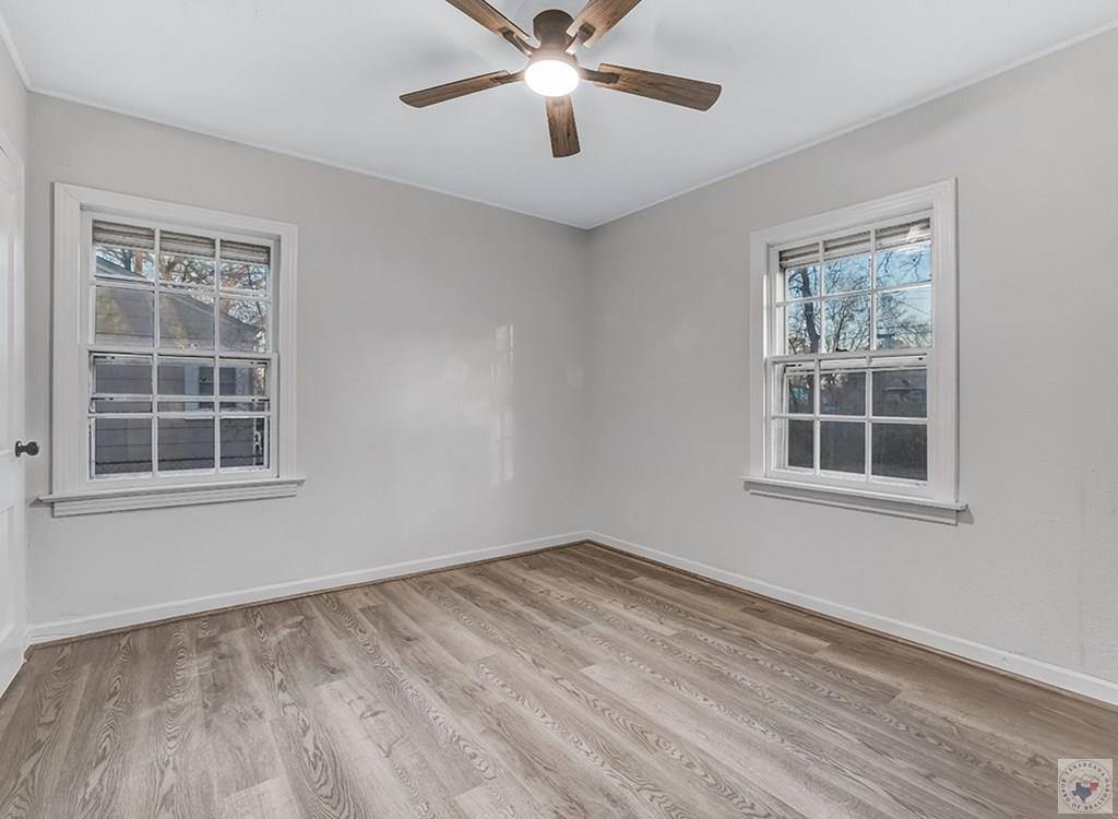 828 Burma, Wake Village, TX 75501