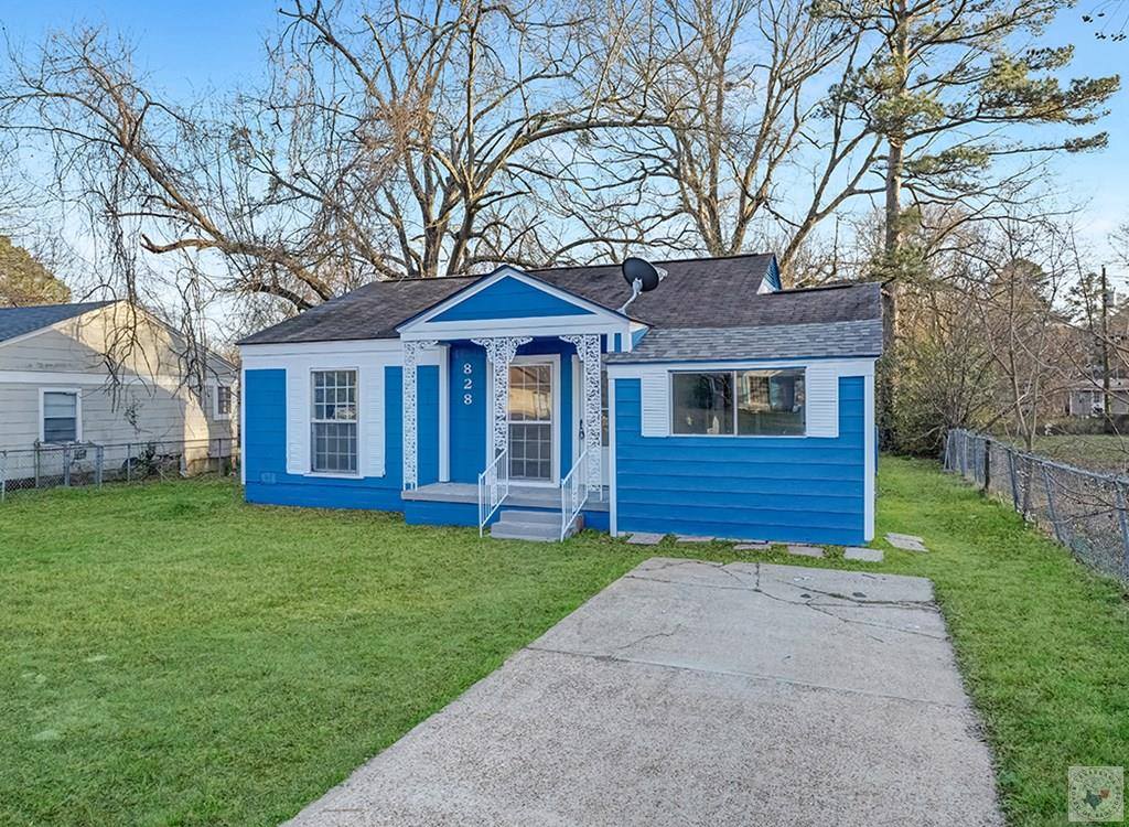 828 Burma, Wake Village, TX 75501