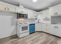 828 Burma, Wake Village, TX 75501