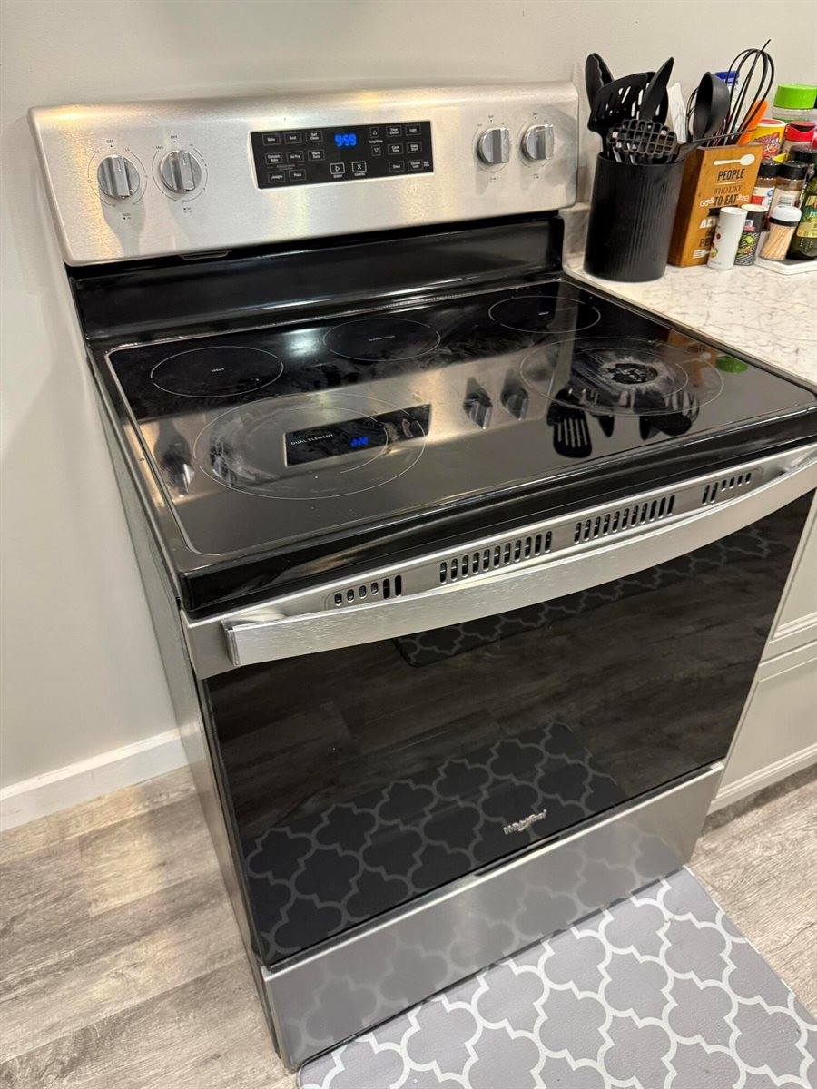 100 3rd Street, Bangor, ME 04401