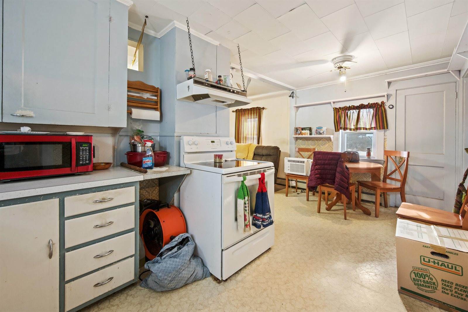 905 Wiscasset Road, Pittston, ME 04345