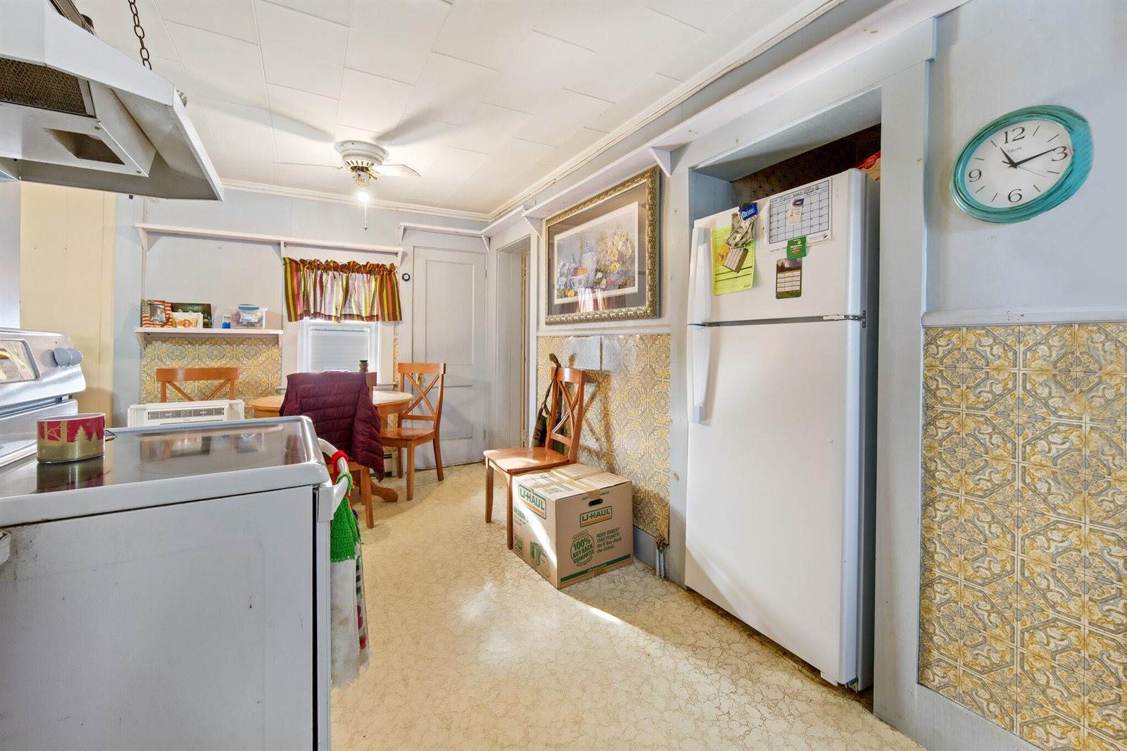 905 Wiscasset Road, Pittston, ME 04345