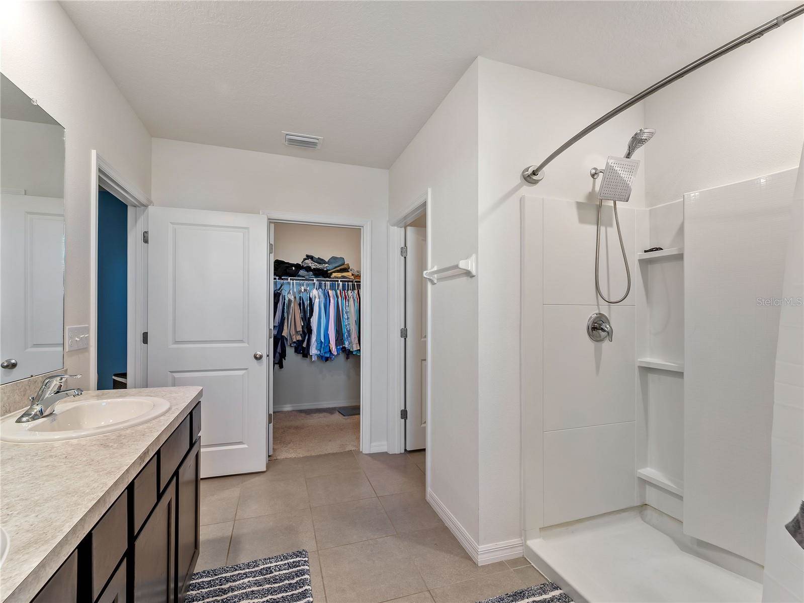 5655 Woodland Sage Drive, Sarasota, FL 34238