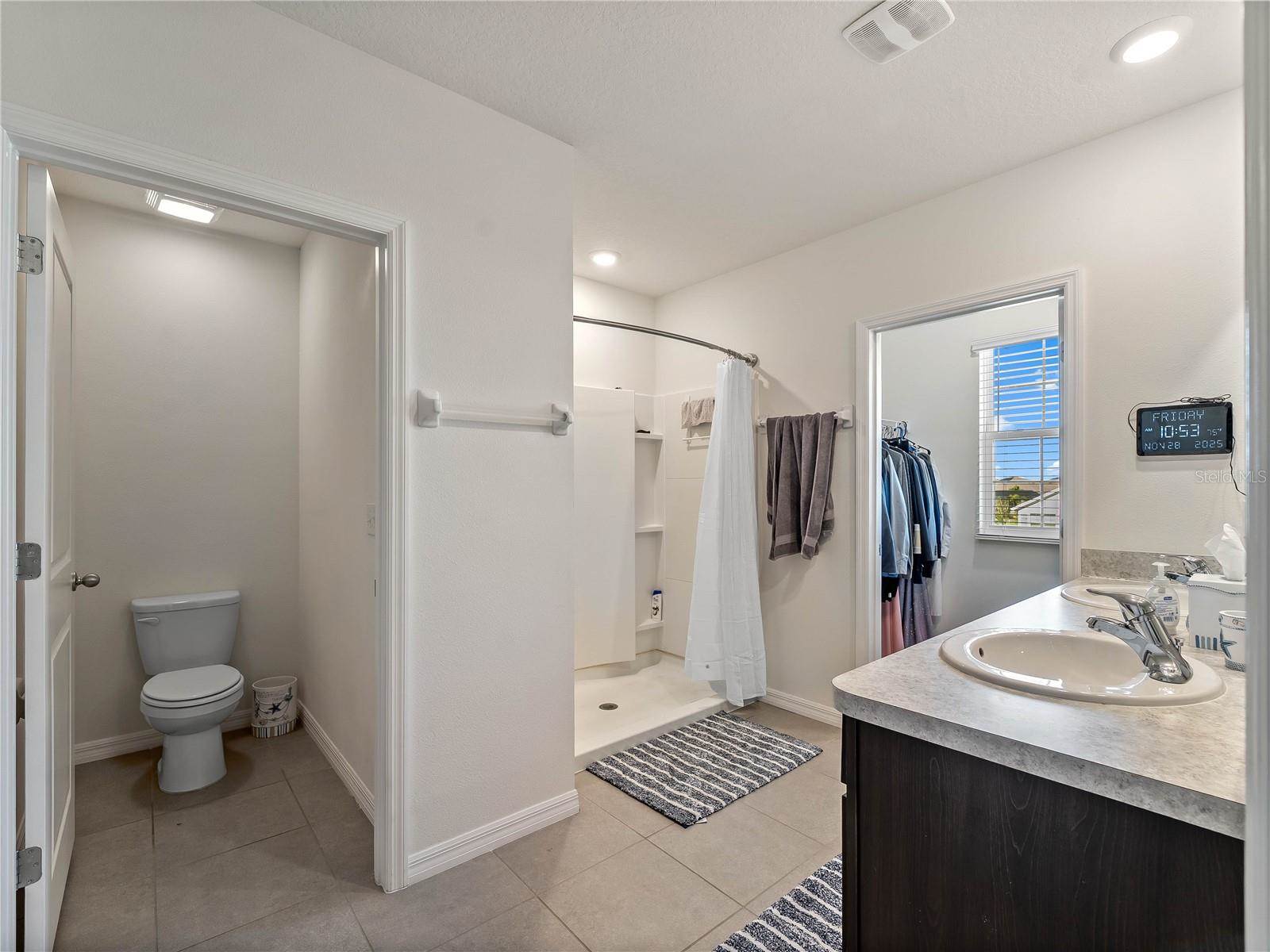 5655 Woodland Sage Drive, Sarasota, FL 34238