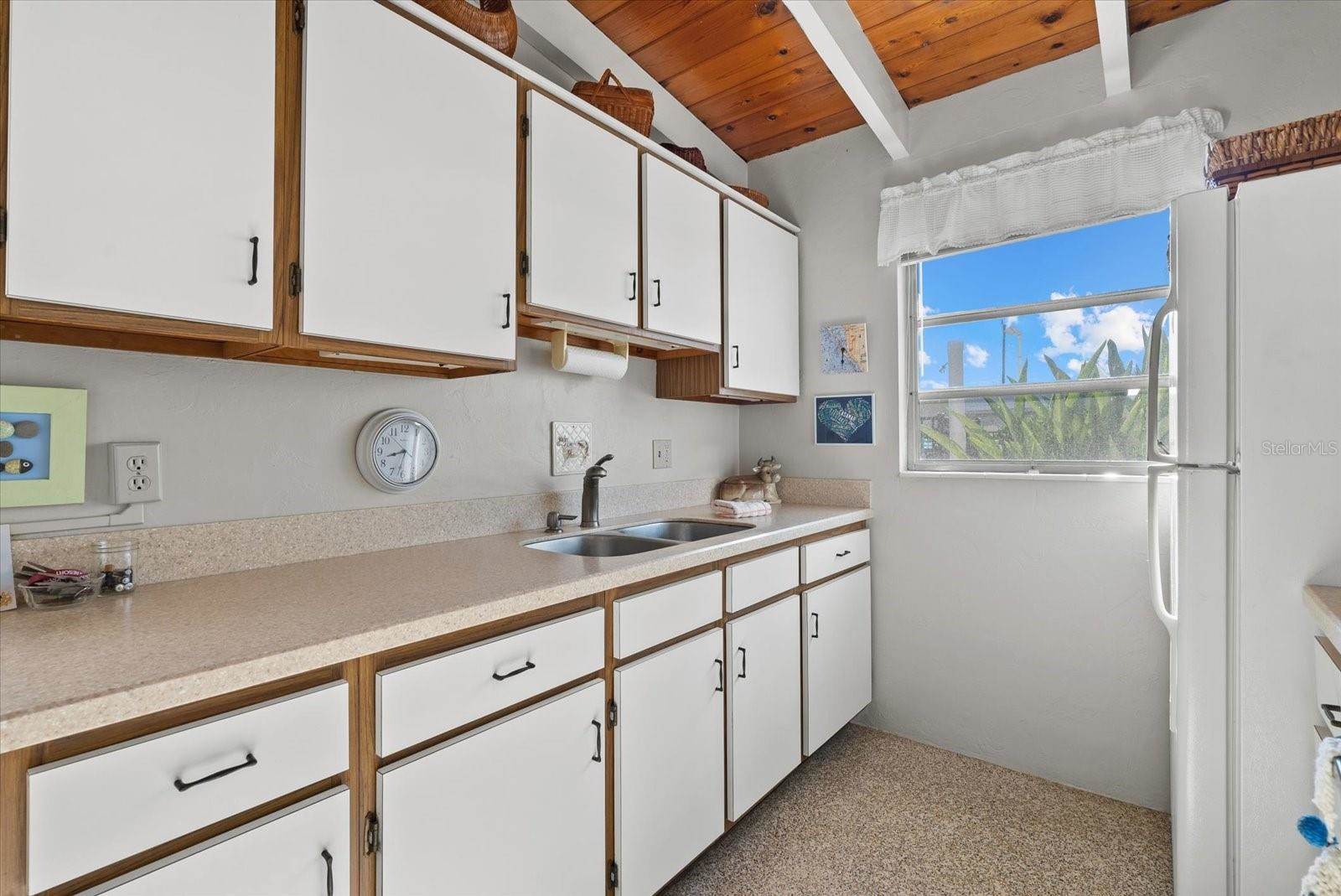 6006 Midnight Pass Road, Sarasota, FL 34242