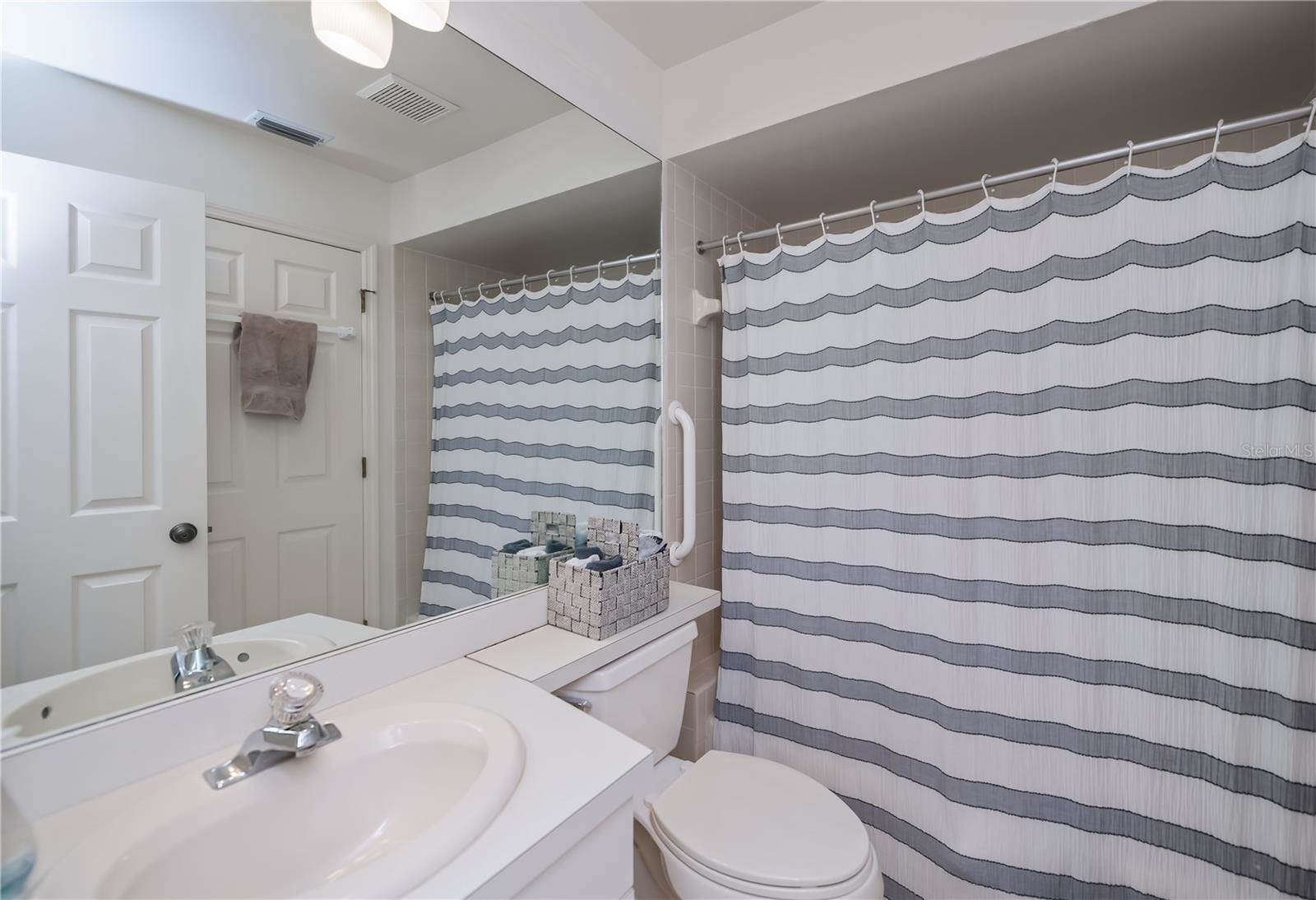 1149 Harbor Town Way, Venice, FL 34292