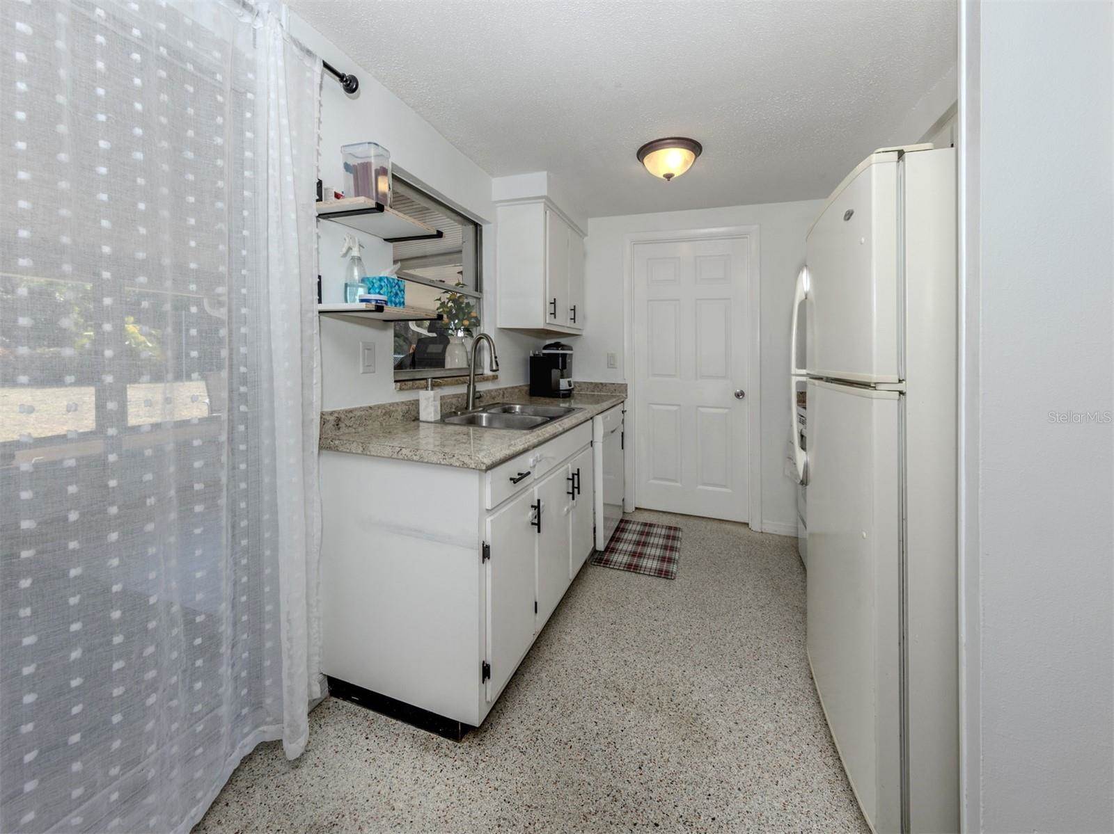 525 Azalea Drive NW, Port Charlotte, FL 33952