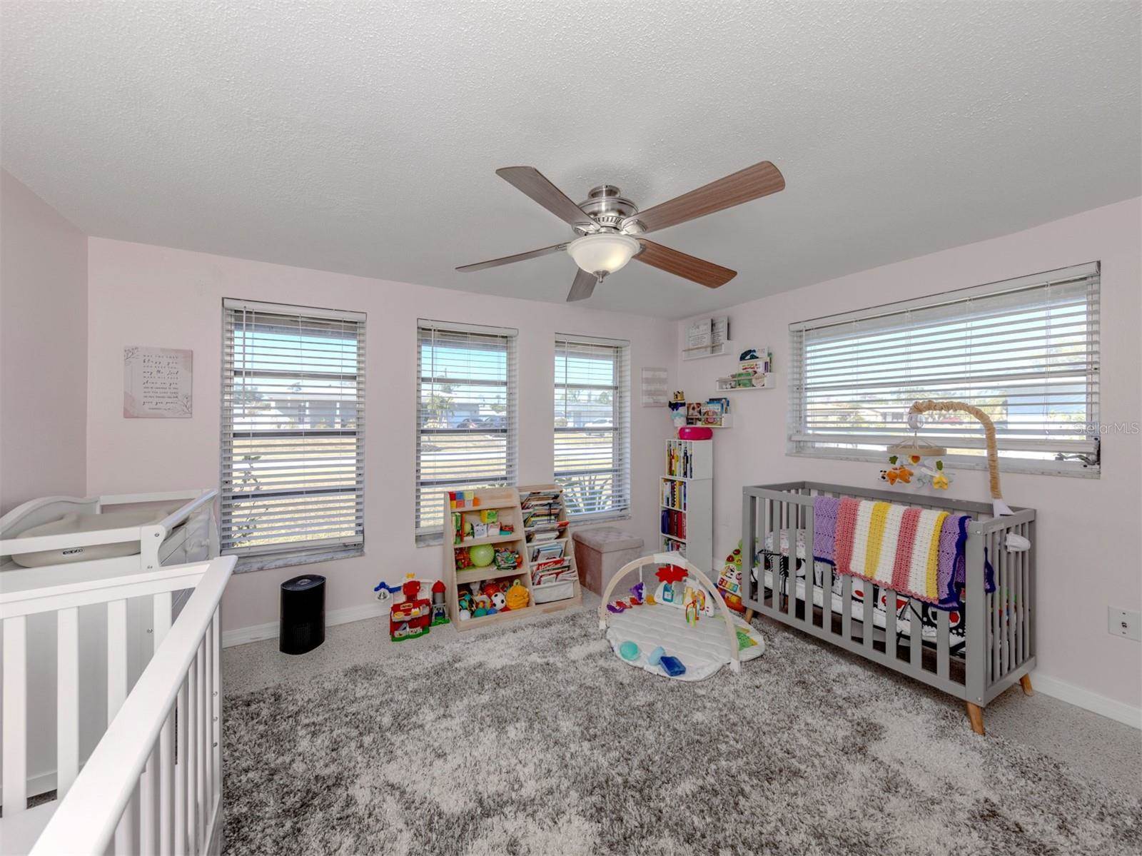 525 Azalea Drive NW, Port Charlotte, FL 33952