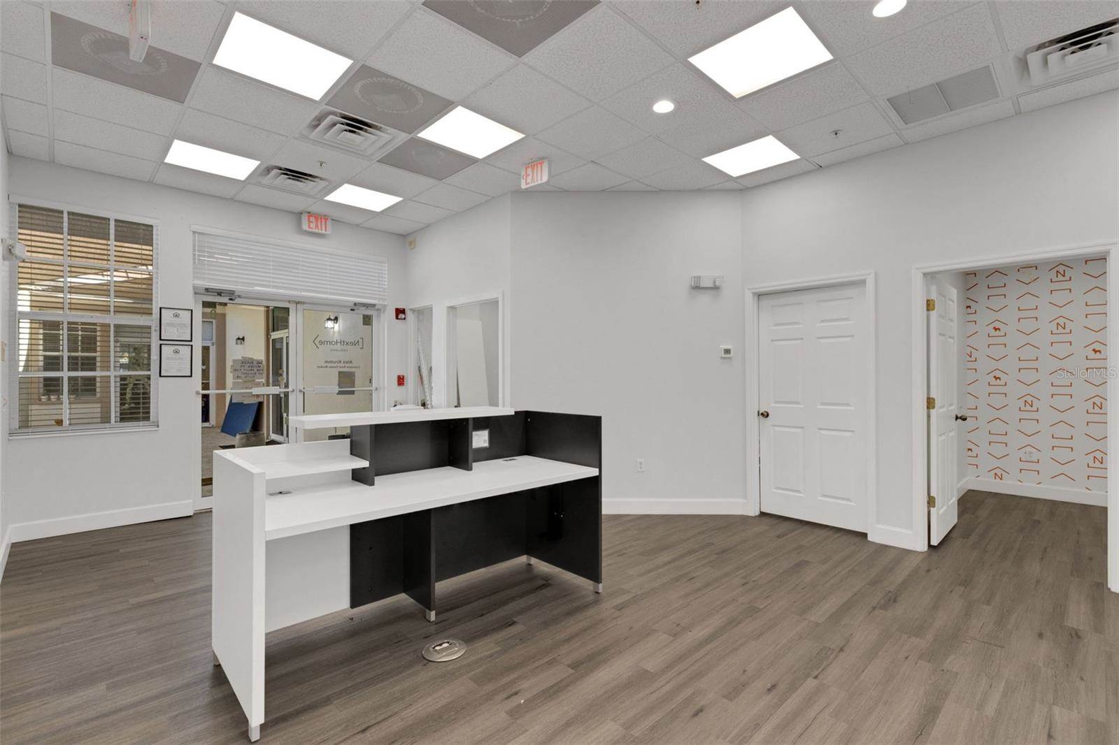 1400 Cattlemen, Sarasota, FL 34232