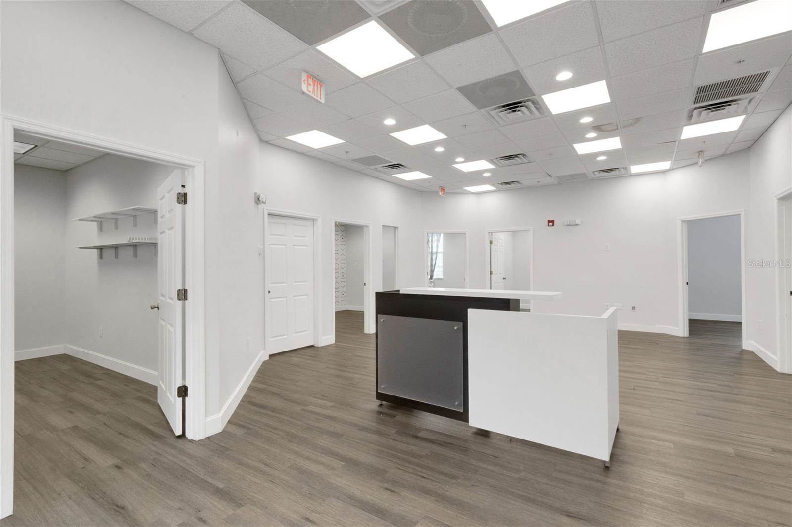 1400 Cattlemen, Sarasota, FL 34232