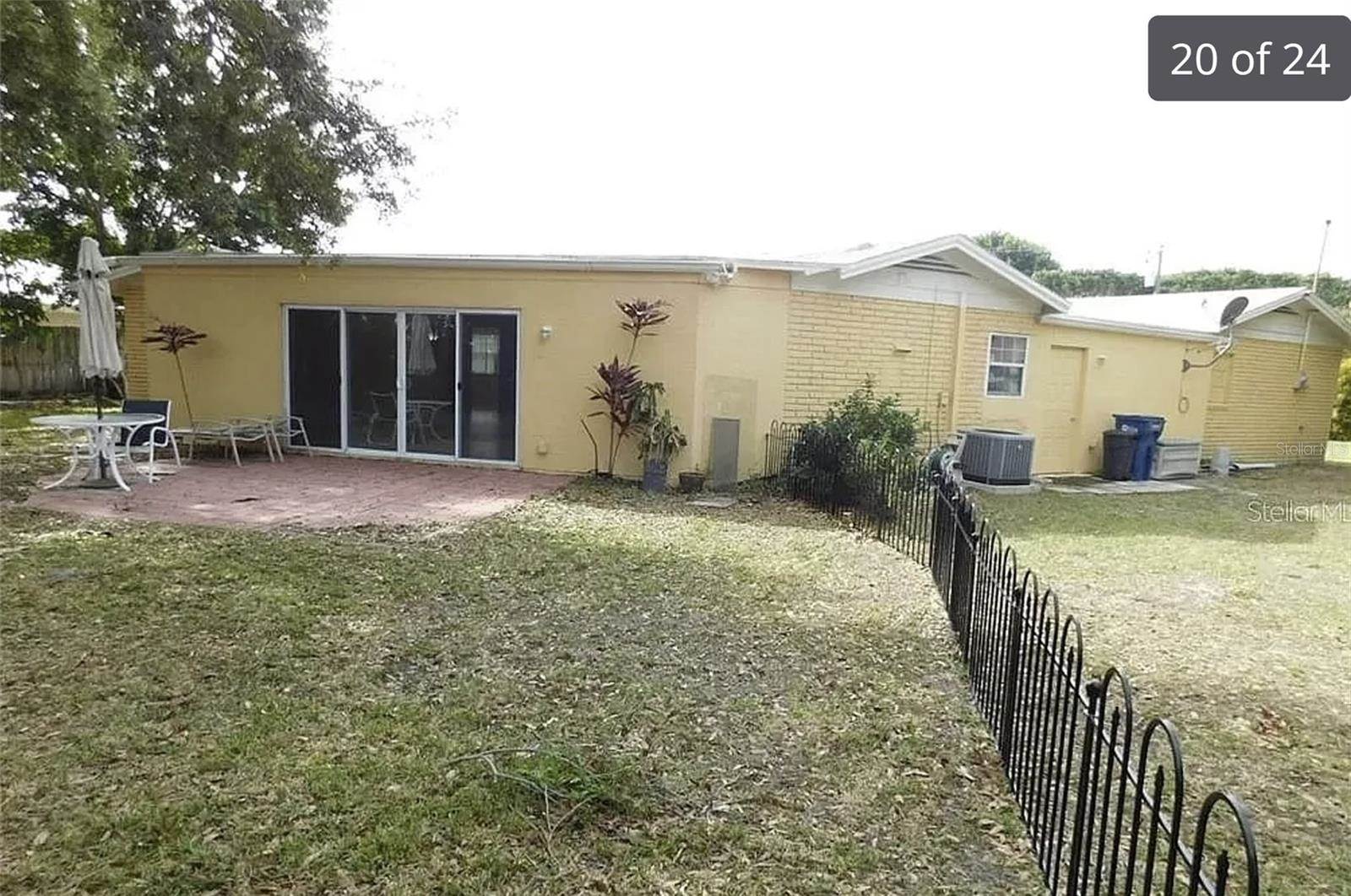 8185 Longbay Boulevard, Sarasota, FL 34243