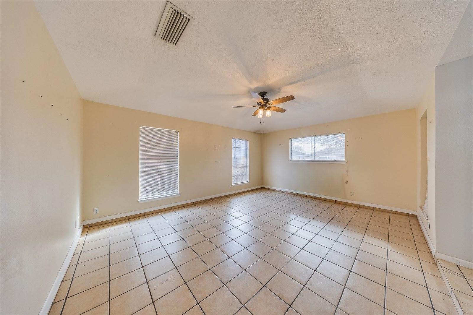 1221 Kitty Street, Deer Park, TX 77536