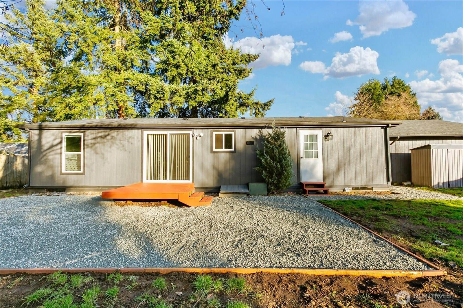 16124 120th Avenue East, Puyallup, WA 98374