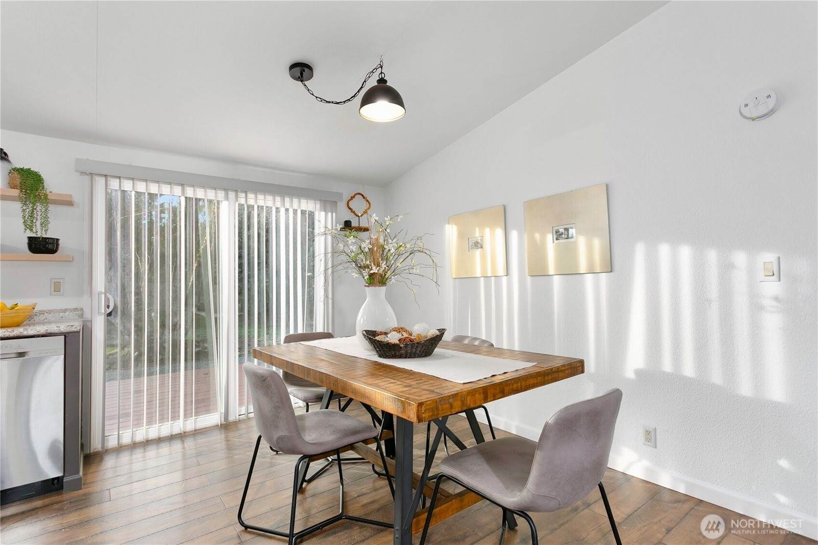 16124 120th Avenue East, Puyallup, WA 98374