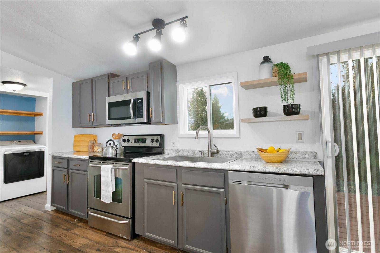 16124 120th Avenue East, Puyallup, WA 98374