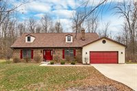 193 Challedon Circle SW, Pataskala, OH 43062