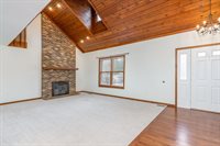 193 Challedon Circle SW, Pataskala, OH 43062