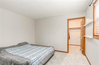 193 Challedon Circle SW, Pataskala, OH 43062