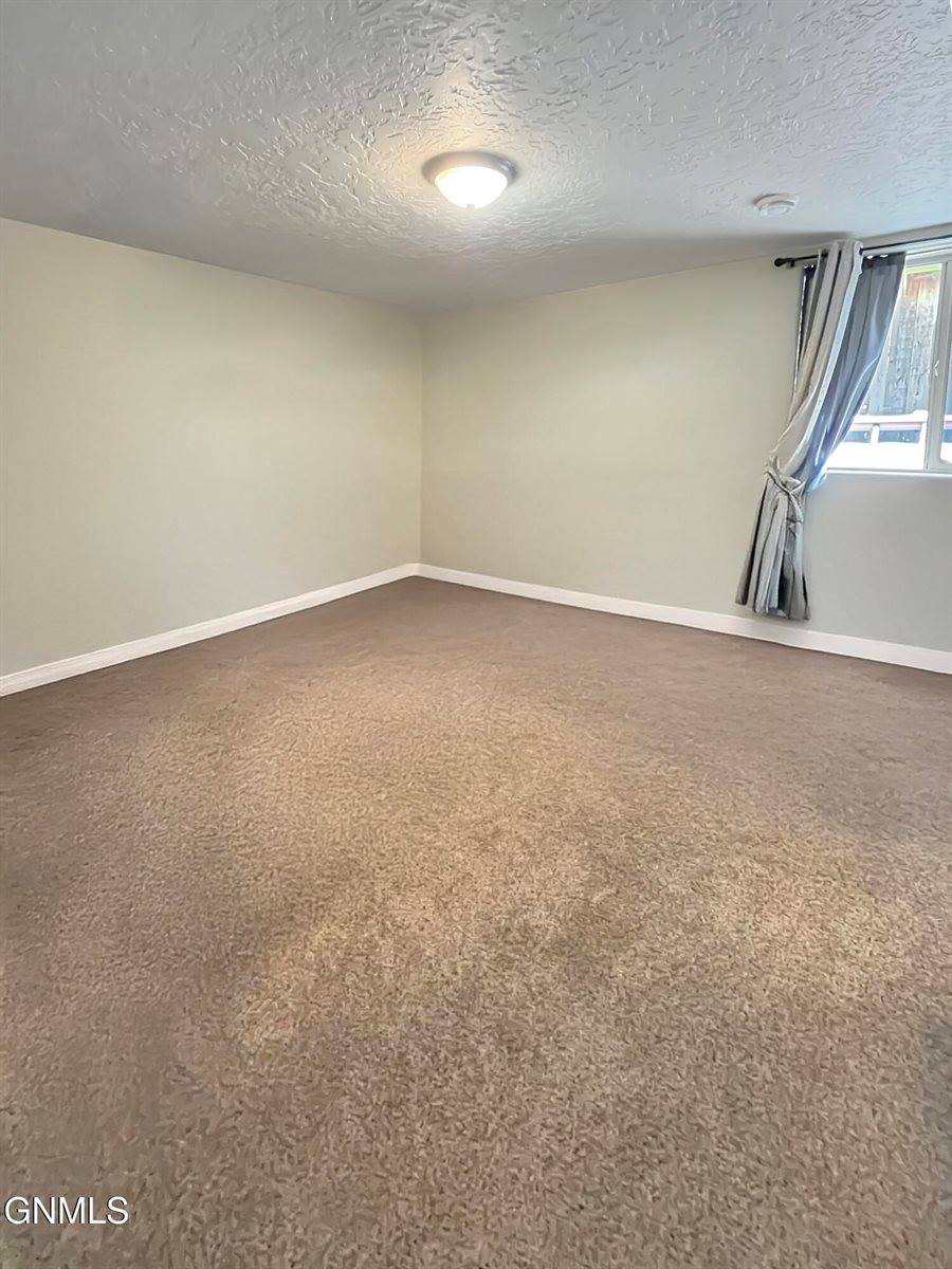 2009 18th Avenue West, Williston, ND 58801