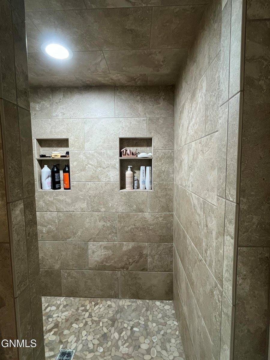 2009 18th Avenue West, Williston, ND 58801